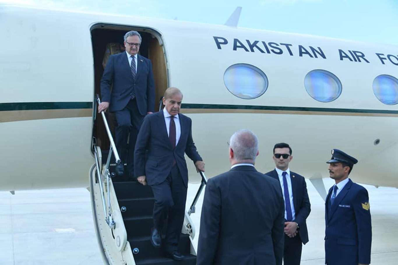 Pakistan PM arrives in Turkey on three-day official visit Pakistan PM arrives in Turkey on three-day official visit